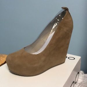 Aldo’s Zingg suede wedges